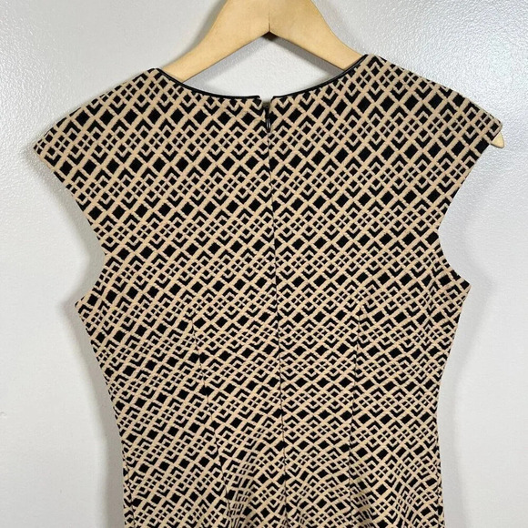 Eliza J Sheath Dress Size 4 Geometric Brown Knee Length Work Office Career Event - Picture 7 of 10